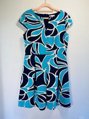 Sandra Darren Blue & White Floral Print Textured Cap Sleeve Dress Size 12